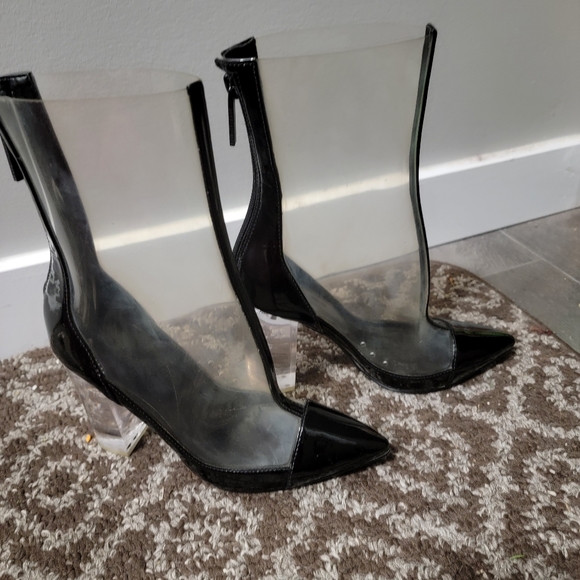 Kendall + Kylie black and clear boots. - Picture 3 of 8